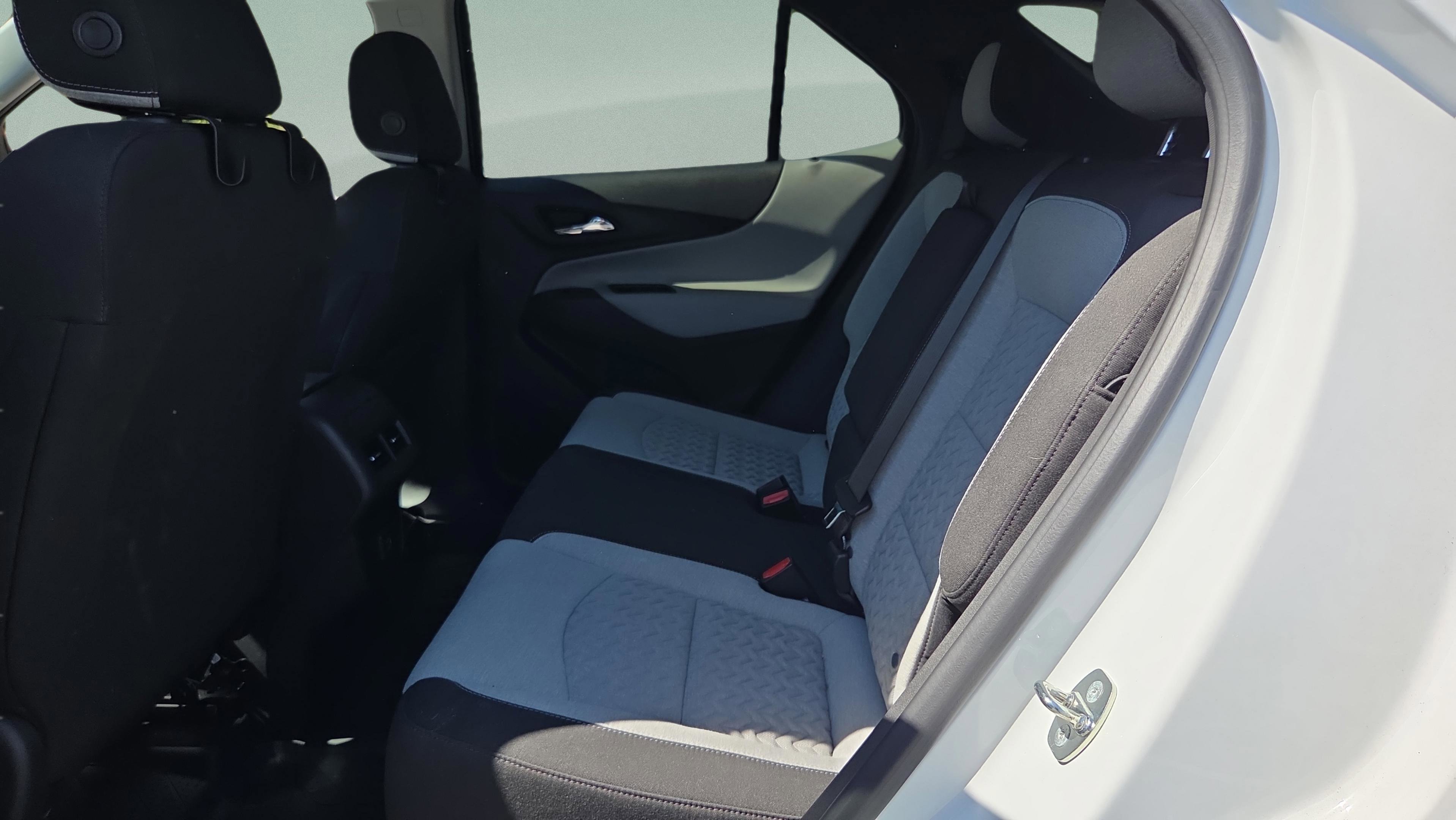 Used 2023 Chevrolet Equinox LT FWD image 10