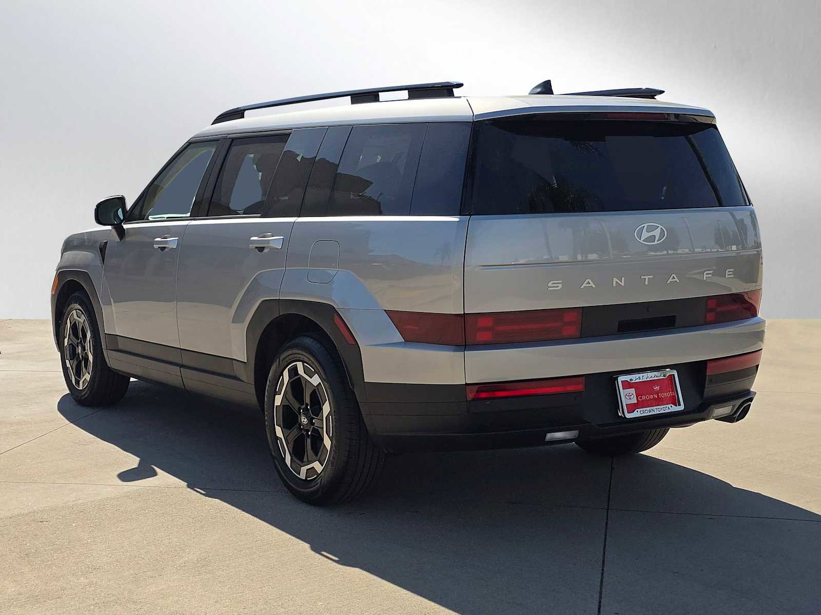 Used 2024 Hyundai Santa Fe SEL image 5