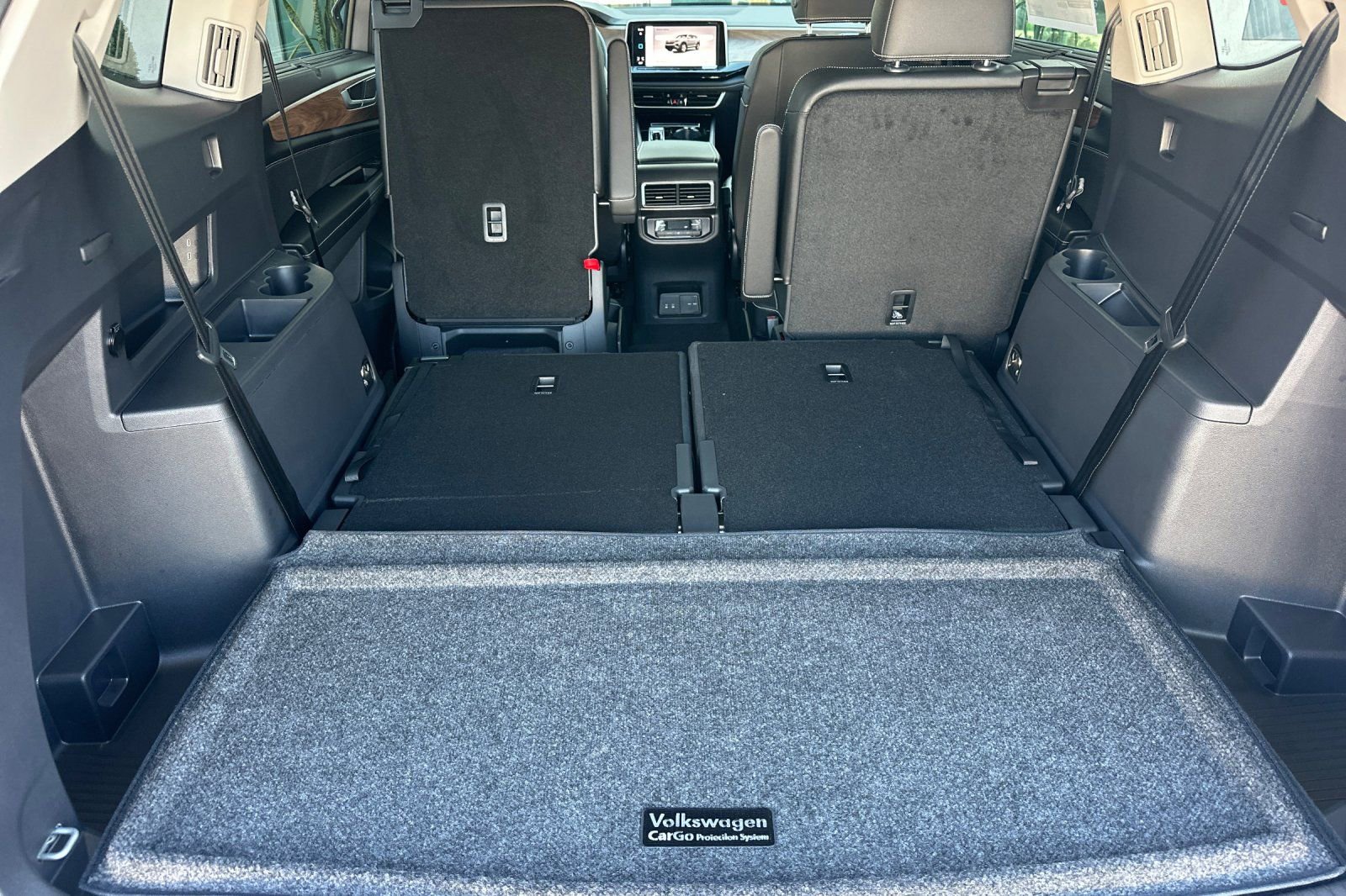 New 2026 Volkswagen Atlas SE image 14