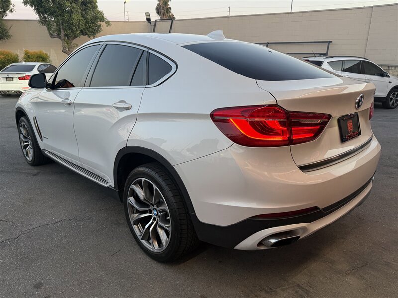 Used 2016 BMW X6 xDrive50i AWD/4WD image 11
