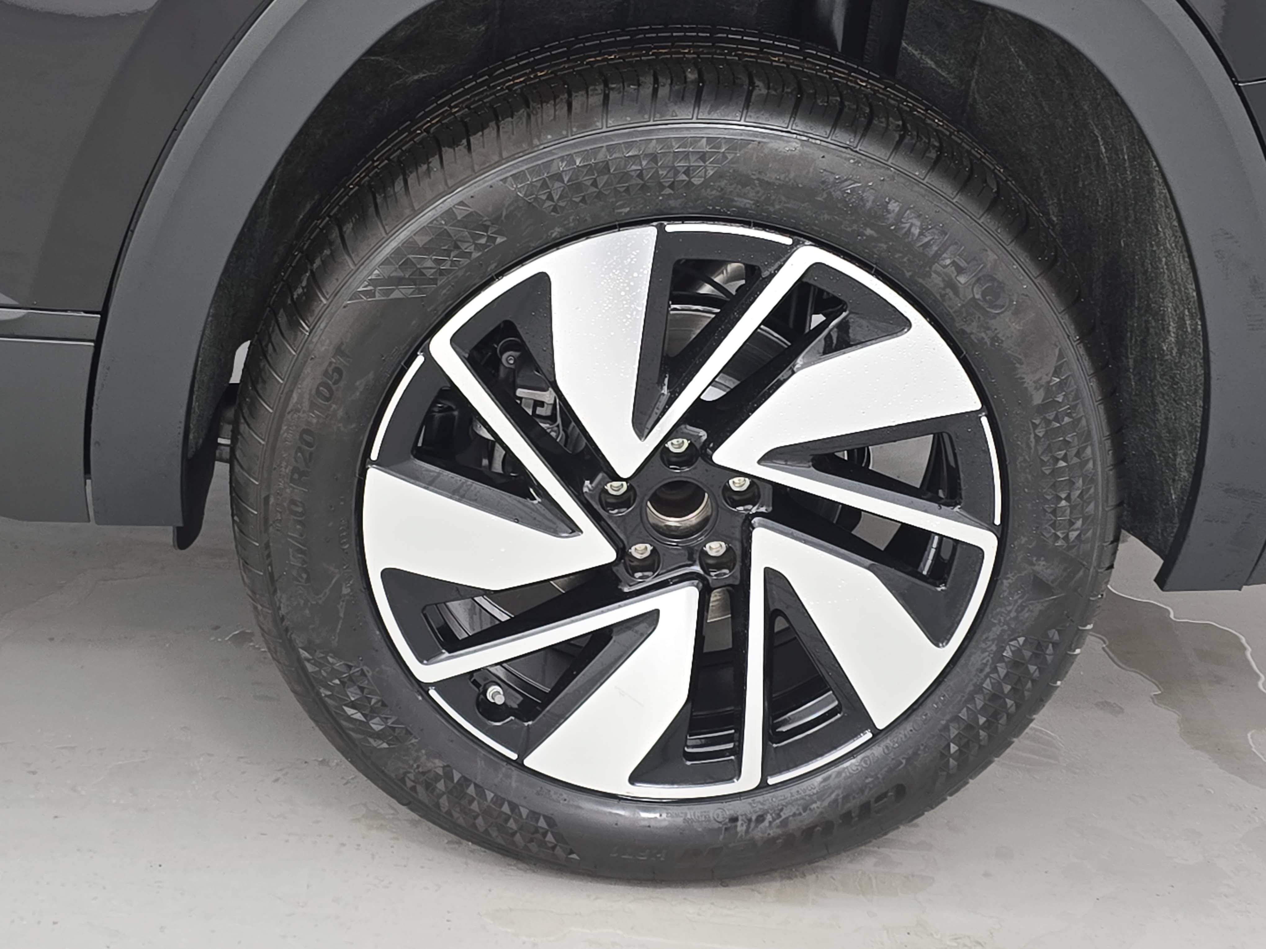 New 2026 Volkswagen Atlas SE FWD image 35