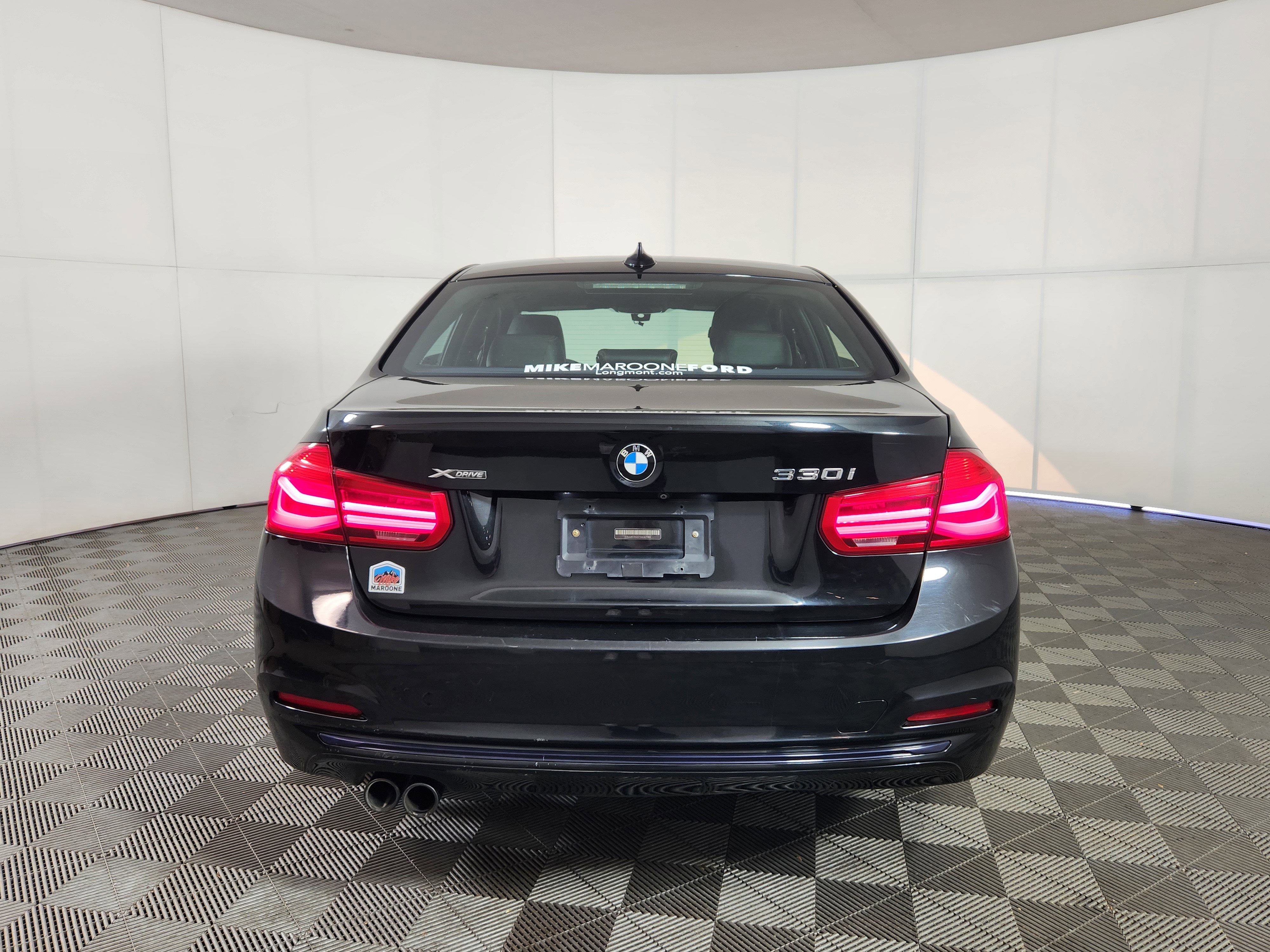 Used 2018 BMW 330i xDrive Sedan AWD/4WD image 6