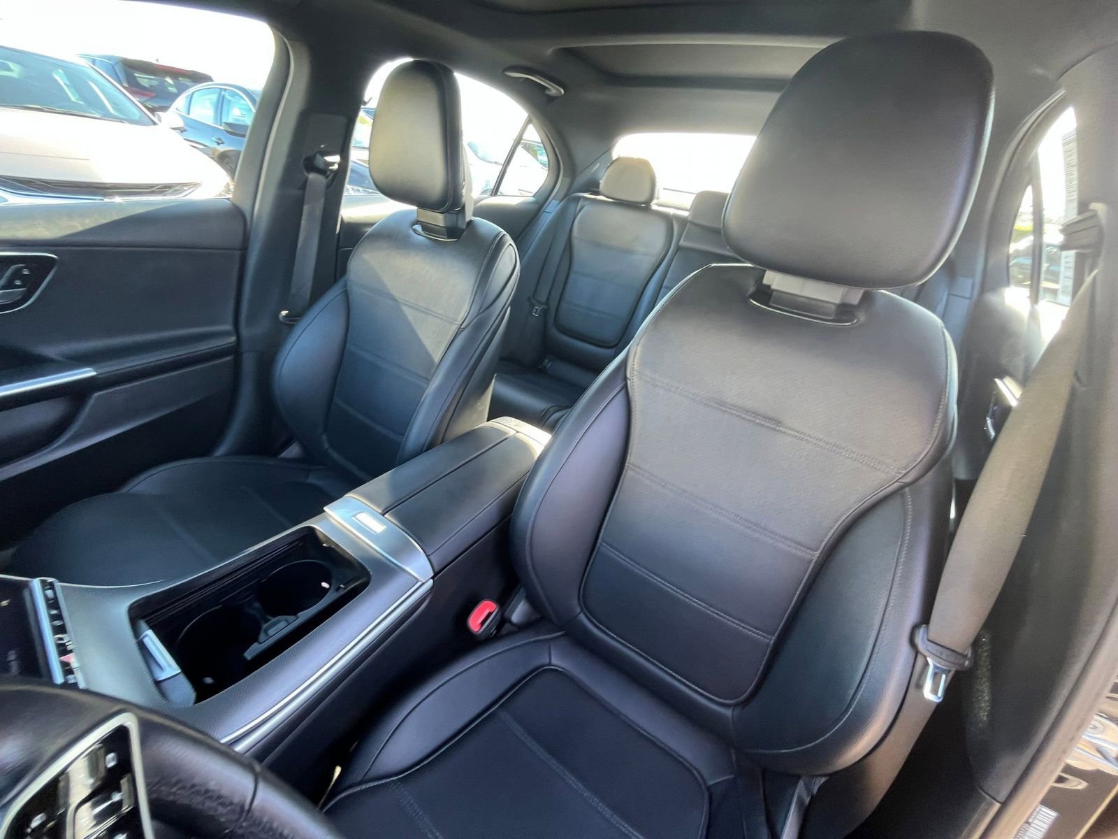 Used 2024 Mercedes-Benz C 300 4MATIC Sedan image 37