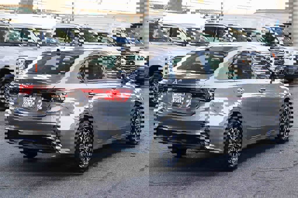 Used 2024 Kia Forte LXS image 4