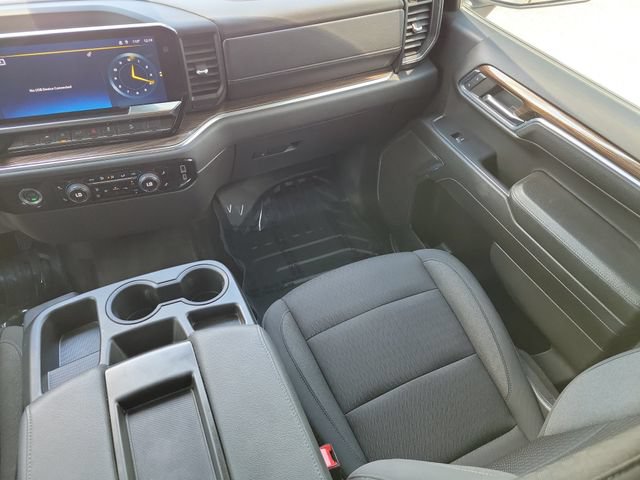 Used 2024 Chevrolet Silverado 1500 LT w/ Z71 Off-Road Package AWD/4WD image 15