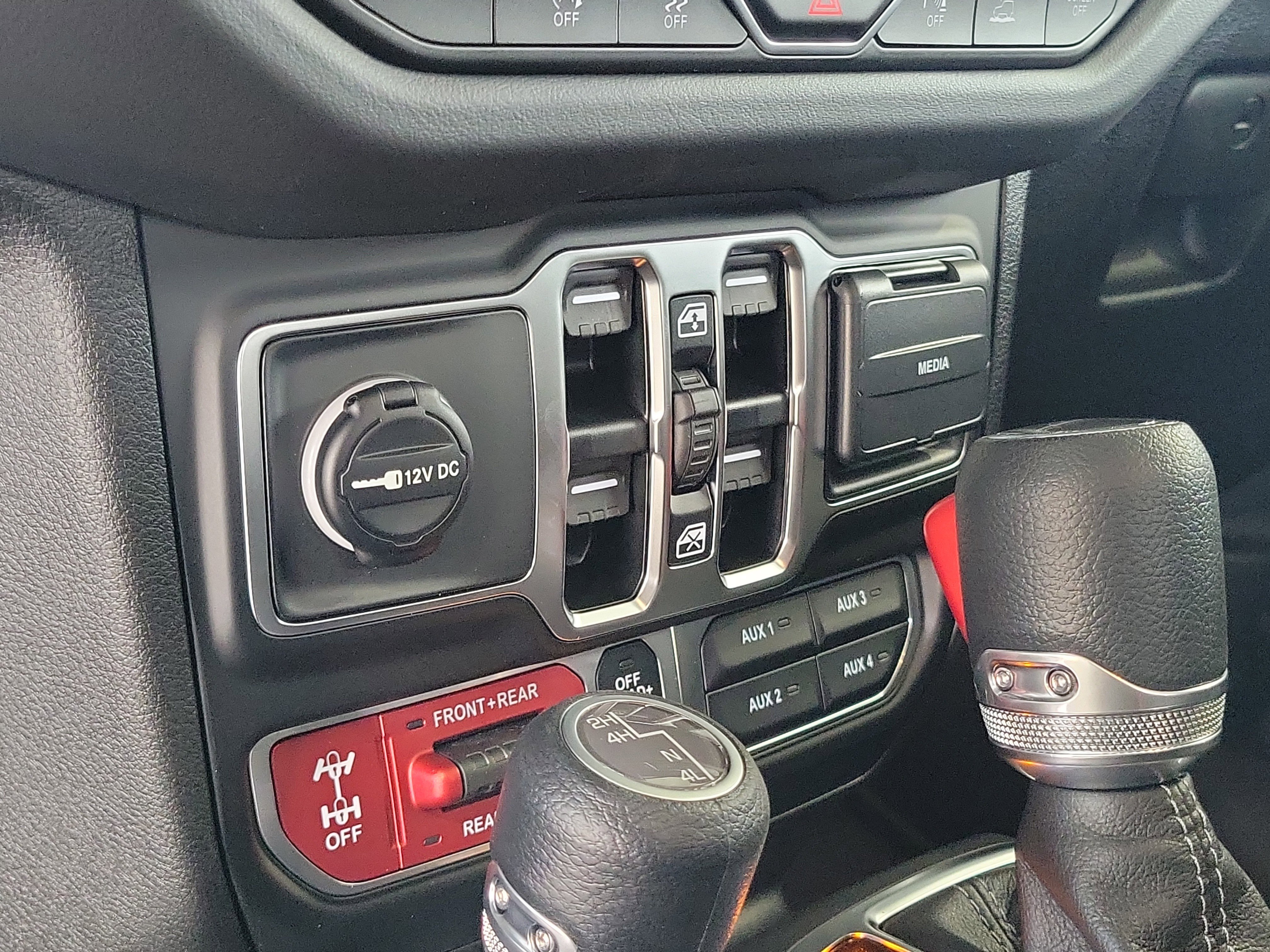 New 2026 Jeep Gladiator Rubicon w/ Safety Group image 15