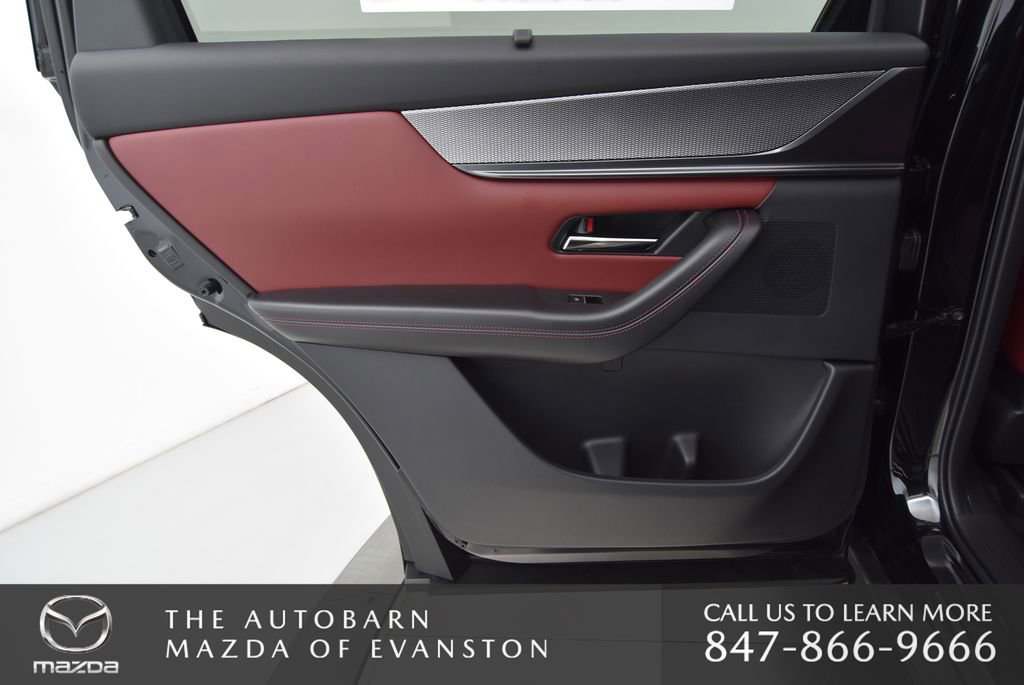 New 2025 MAZDA CX-70 Plug-In Hybrid w/ Premium Plus image 36