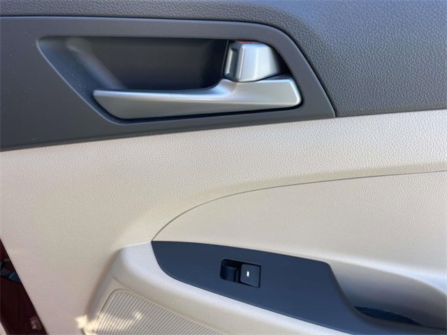 Used 2017 Hyundai Tucson SE image 11