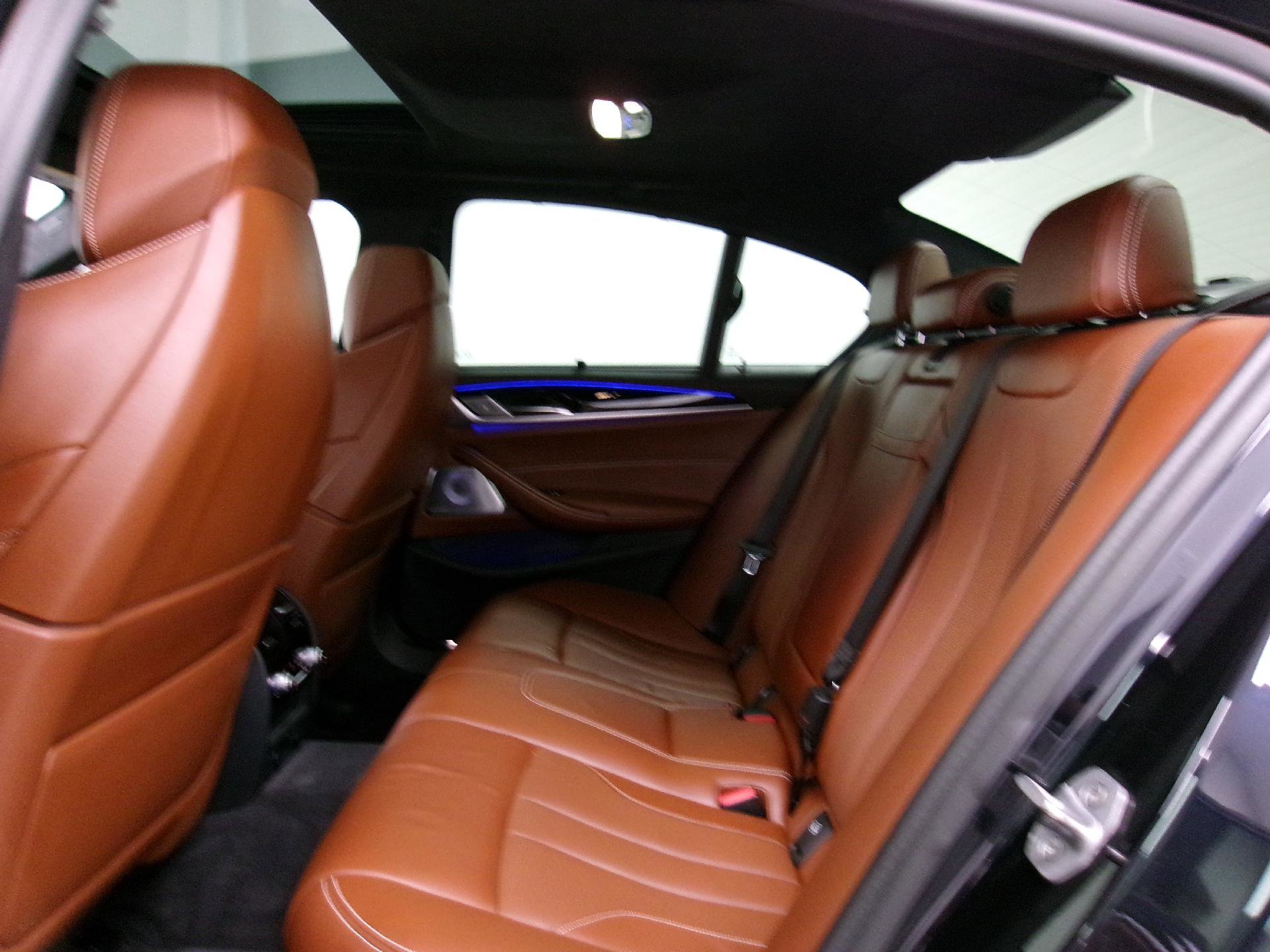 Used 2018 BMW M5 w/ Executive Package image 10