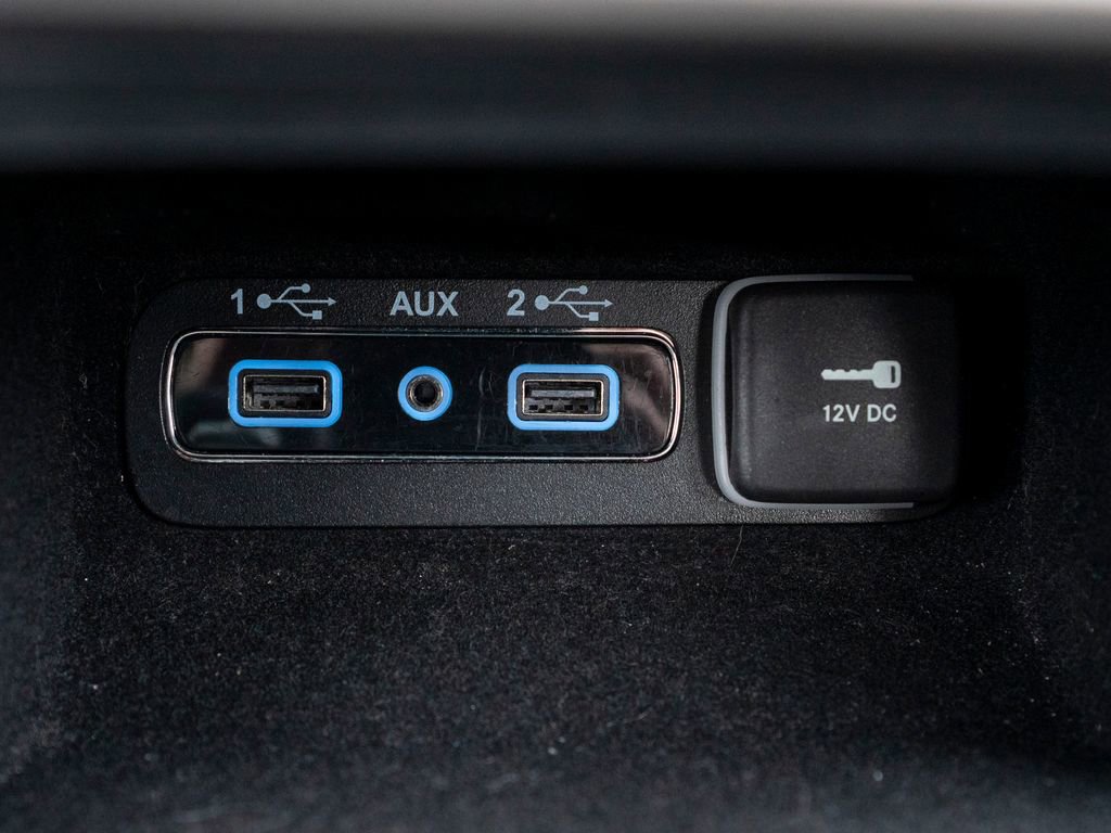 Used 2021 Jeep Grand Cherokee Limited image 34