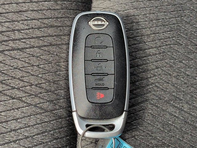 Certified 2026 Nissan Rogue SV FWD image 28