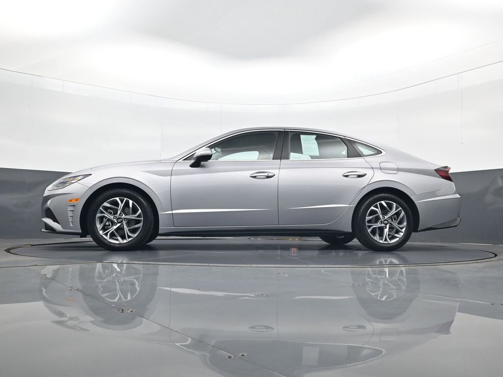 Certified 2023 Hyundai Sonata SEL w/ Cargo Package FWD image 28