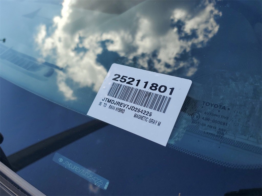 Used 2018 Toyota RAV4 Limited image 4