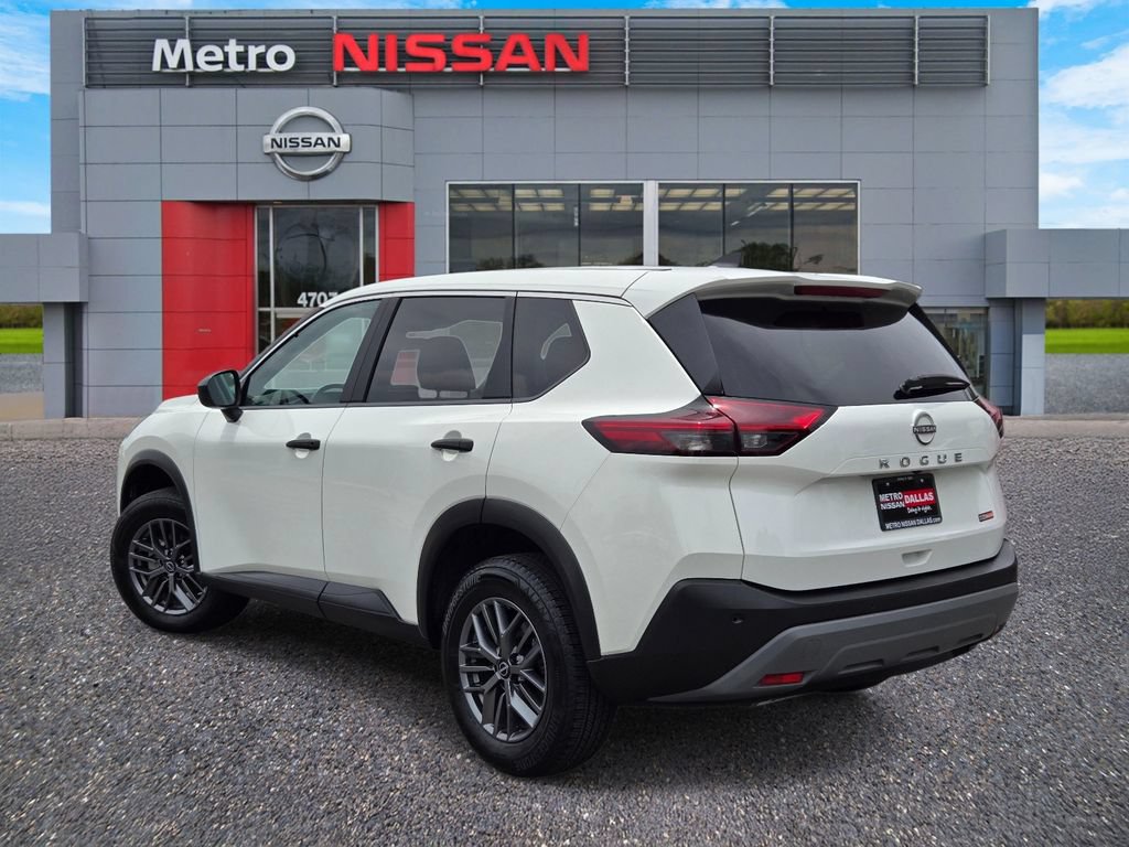 Used 2023 Nissan Rogue S FWD image 4