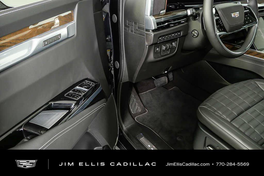 New 2026 Cadillac Escalade Platinum Sport AWD/4WD image 6