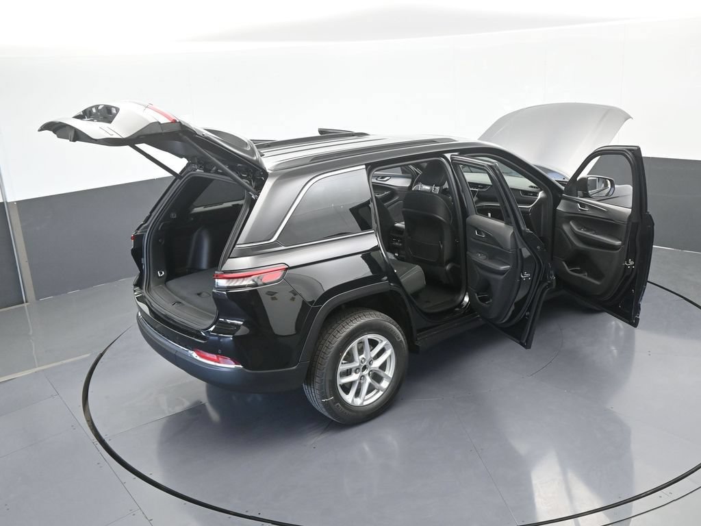 New 2026 Jeep Grand Cherokee Laredo X AWD/4WD image 62