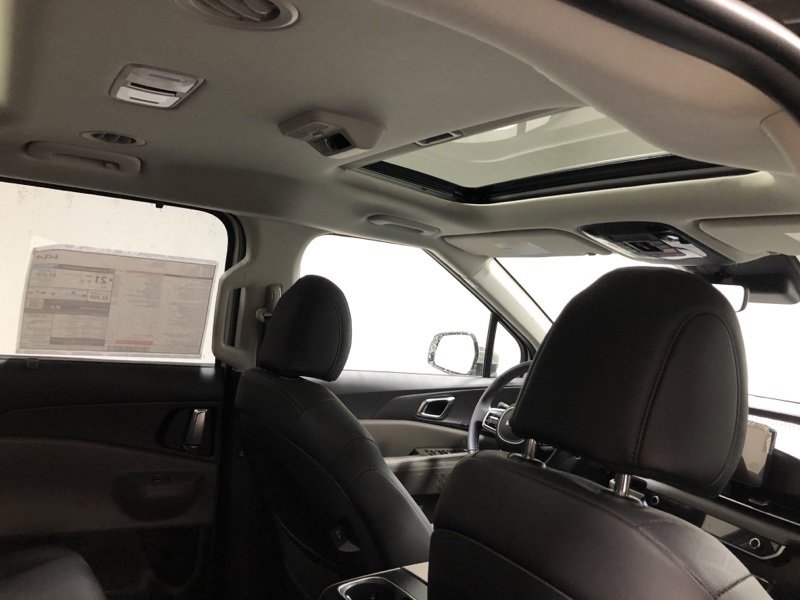 New 2026 Kia Carnival SX image 14