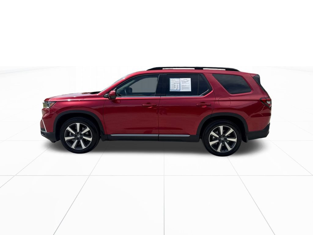 Certified 2025 Honda Pilot Touring image 5