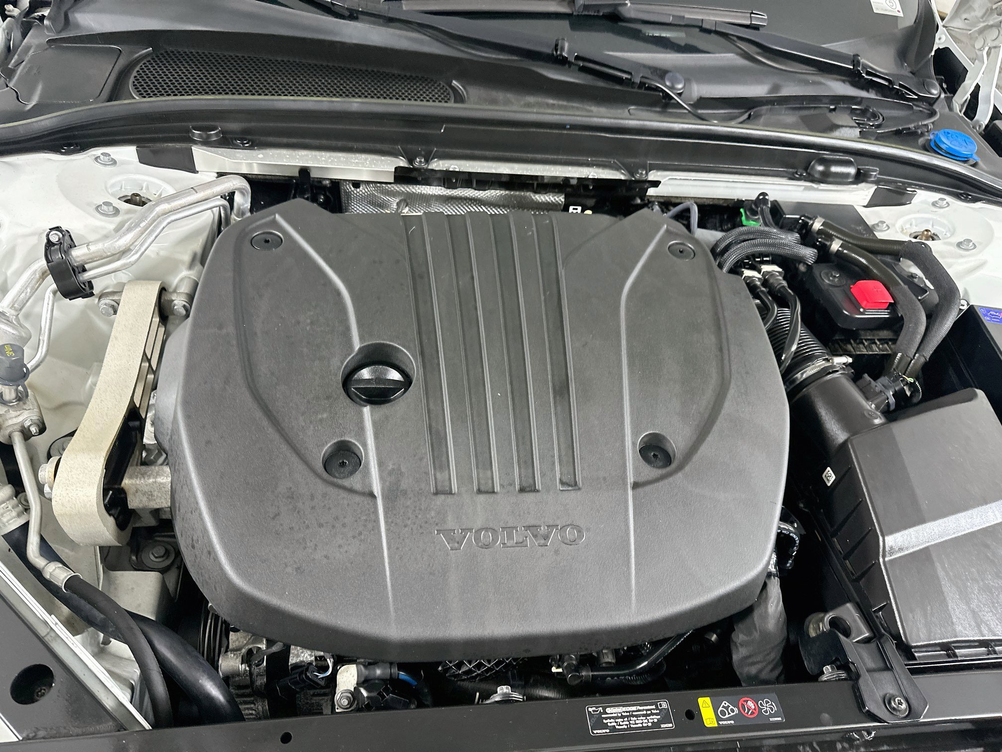 Used 2024 Volvo S60 B5 Plus FWD image 33