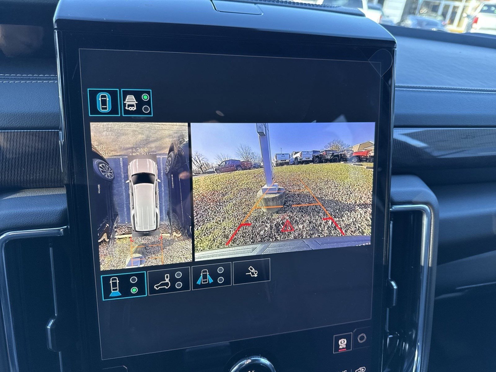 New 2026 GMC Yukon XL Elevation image 18