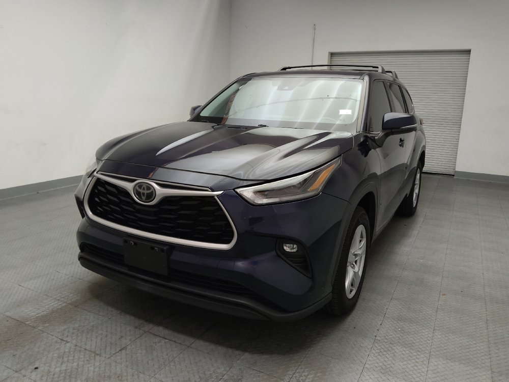 Used 2021 Toyota Highlander LE FWD image 15