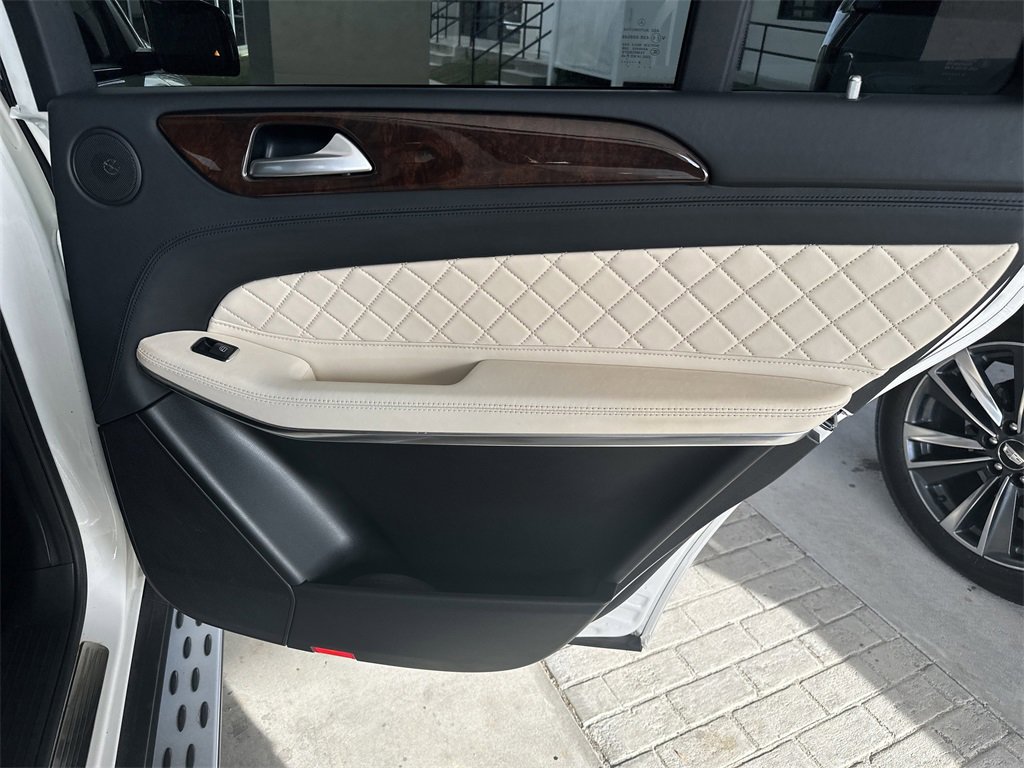 Used 2019 Mercedes-Benz GLS 550 4MATIC image 33