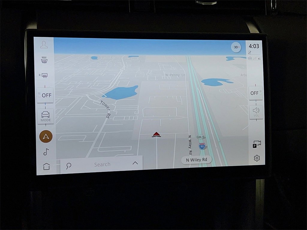 Used 2025 Land Rover Discovery Sport S image 13