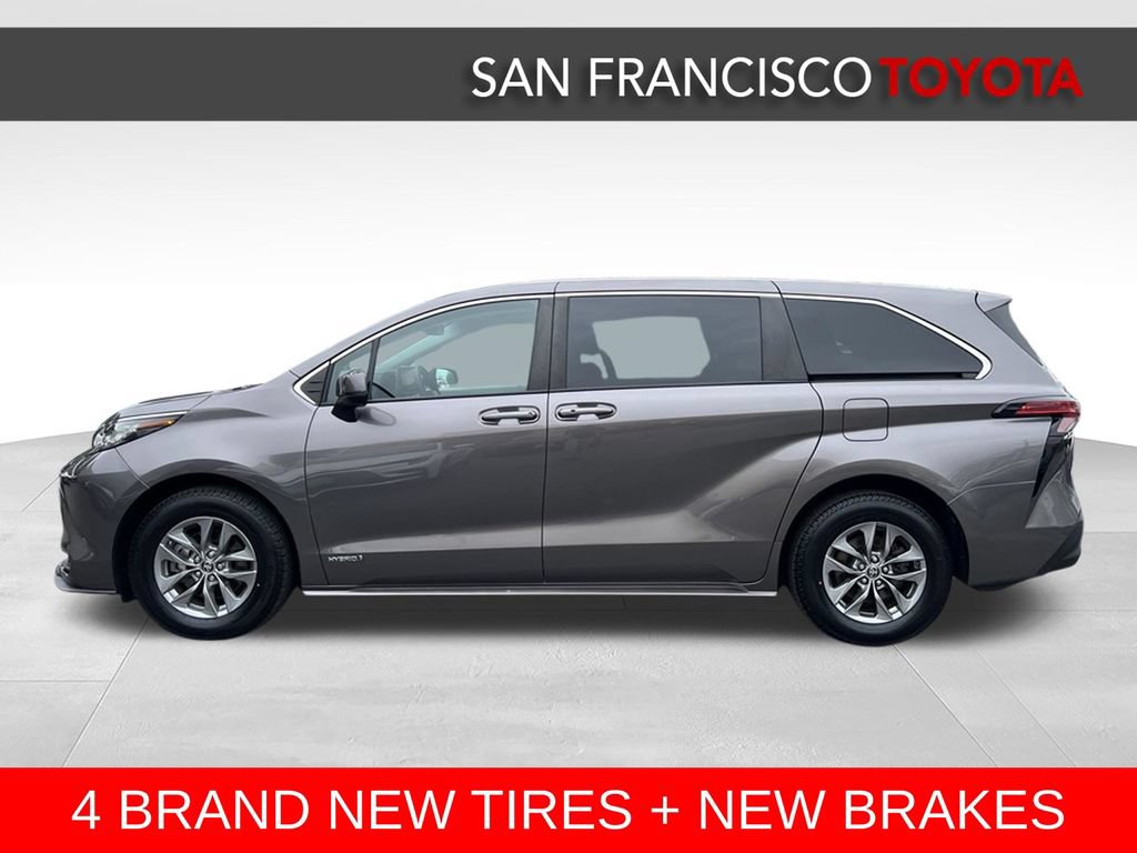 Certified 2021 Toyota Sienna LE FWD image 2