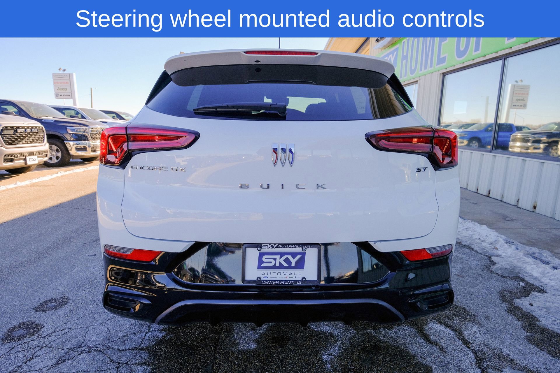 Used 2024 Buick Encore GX Sport Touring image 7