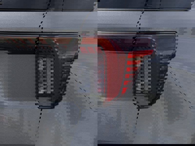 New 2025 Ford Explorer Active image 21