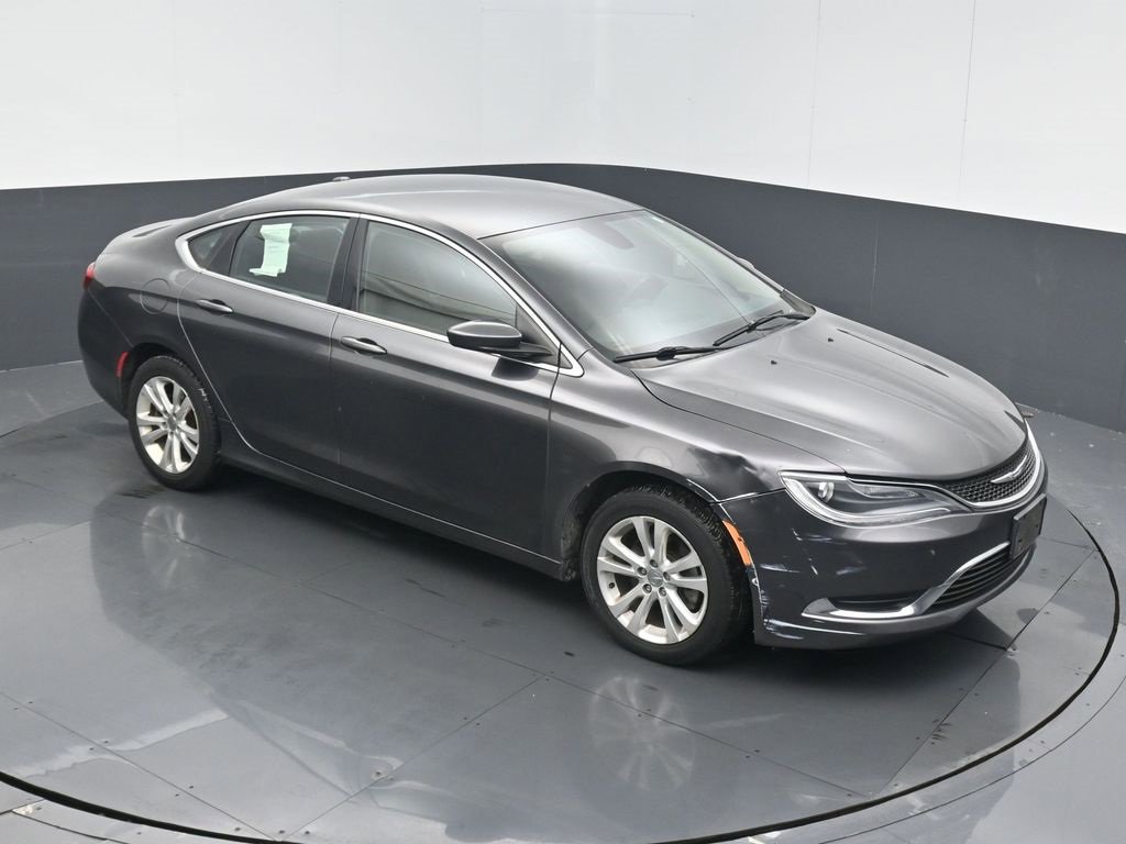 Used 2015 Chrysler 200 Limited w/ Convenience Group image 27