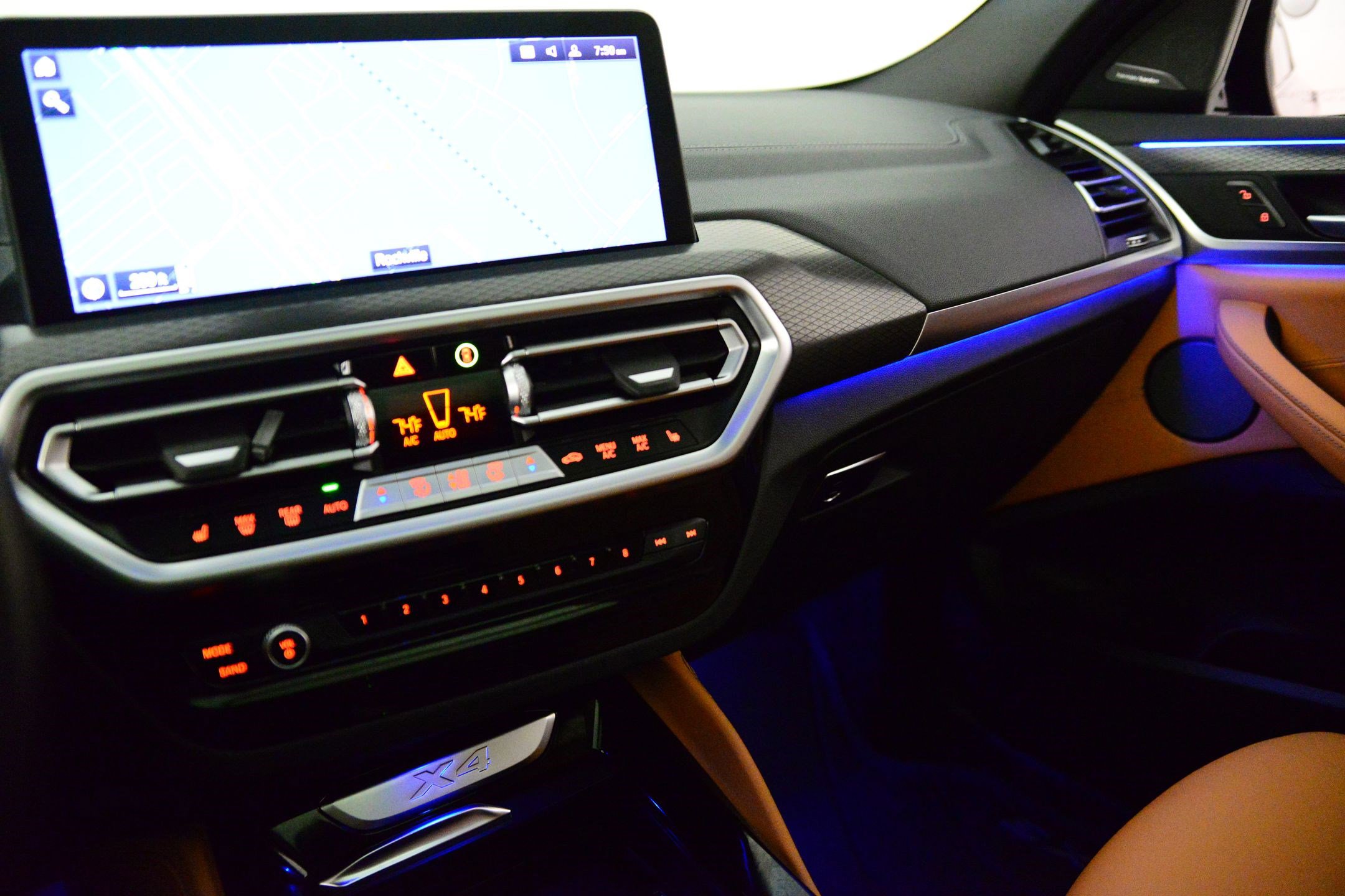 Used 2024 BMW X4 xDrive30i w/ Premium Package image 28