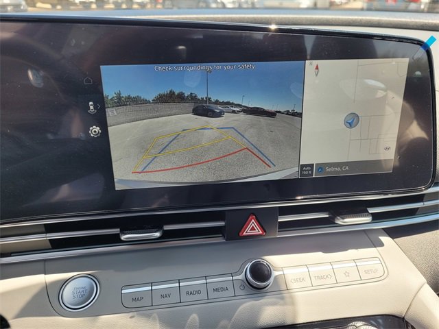 New 2025 Hyundai Elantra Limited image 9