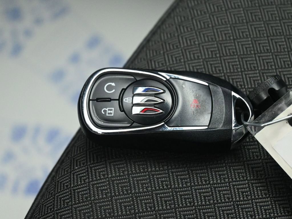 Used 2025 Buick Encore GX Preferred image 29