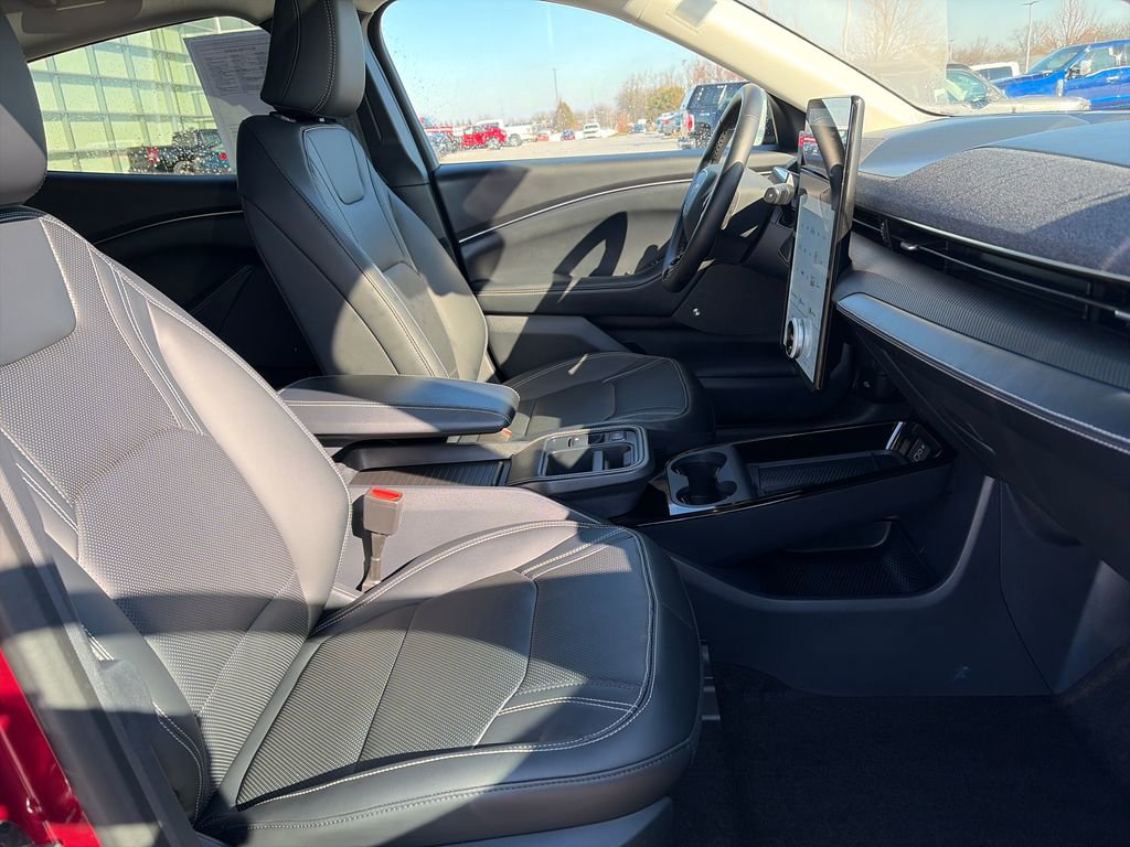 Used 2025 Ford Mustang Mach-E Premium image 13