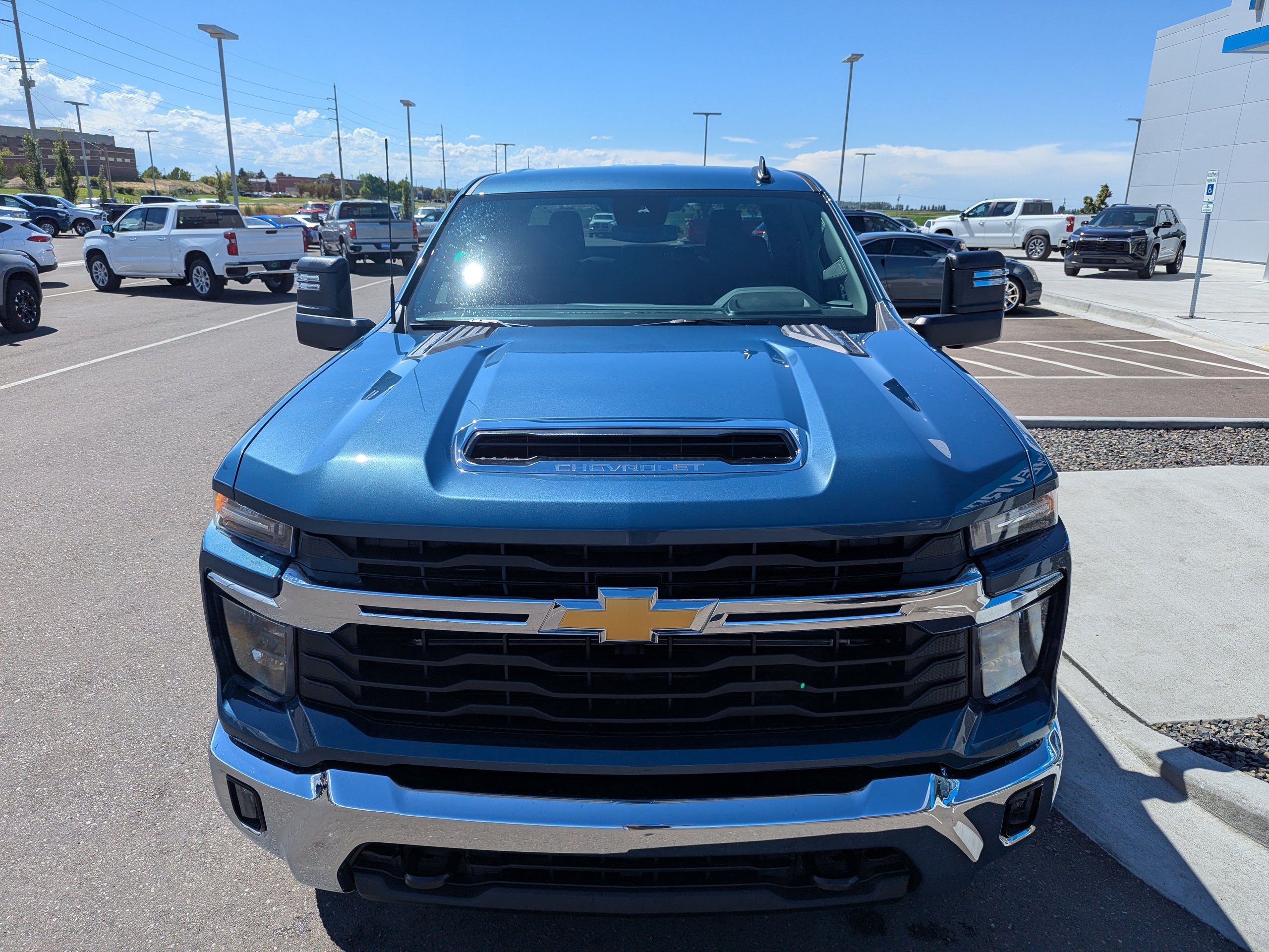 New 2026 Chevrolet Silverado 3500 LT AWD/4WD image 4