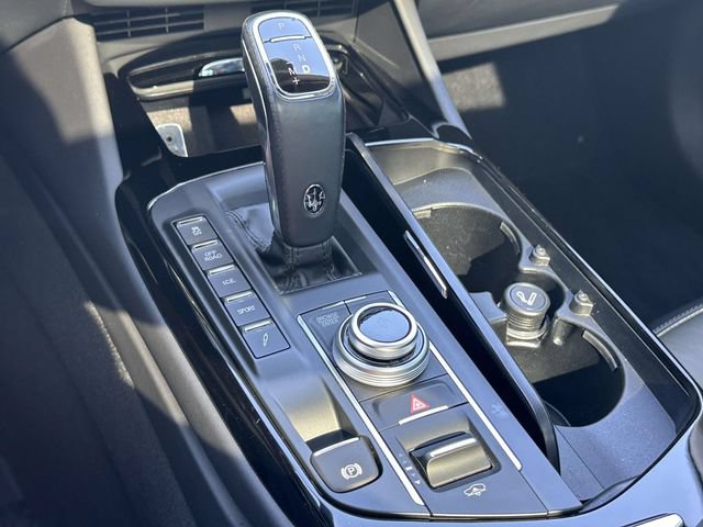 Used 2022 Maserati Levante Modena AWD/4WD image 36