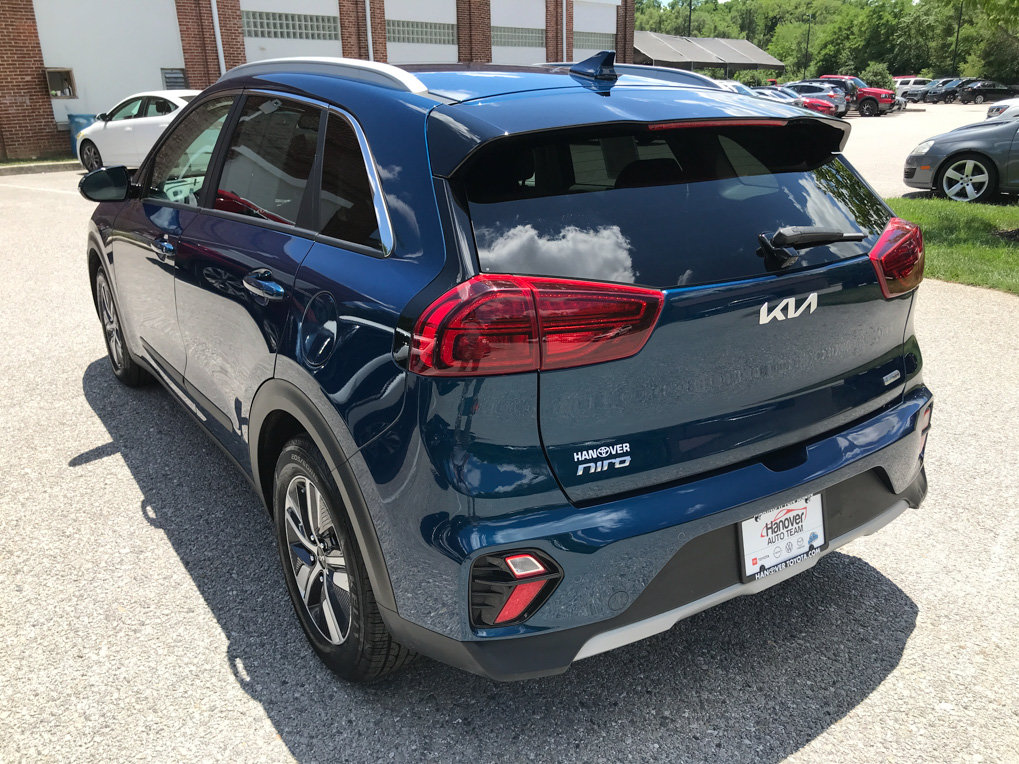 Used 2022 Kia Niro EX Premium FWD image 6