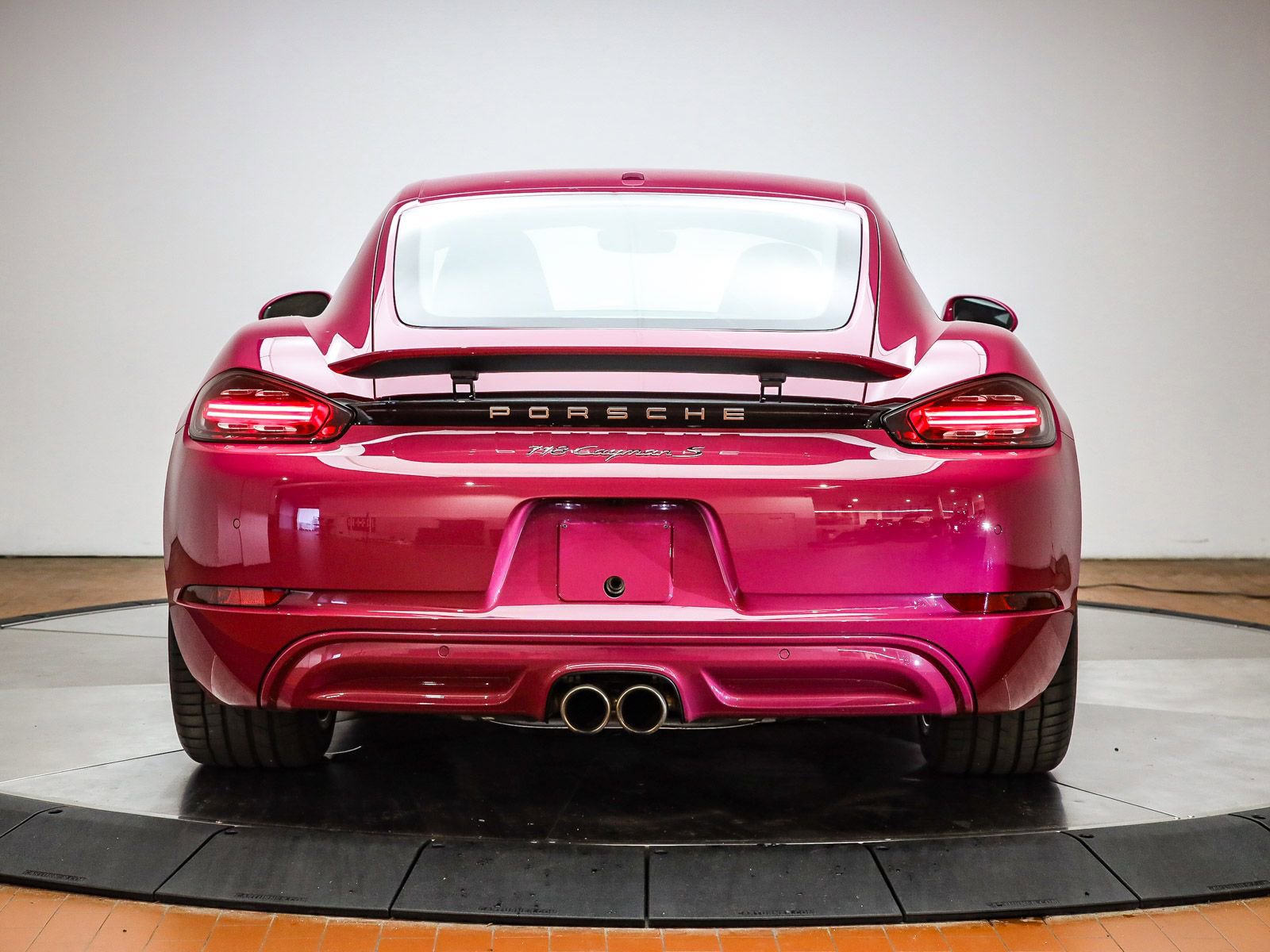 Used 2025 Porsche 718 Cayman S image 5