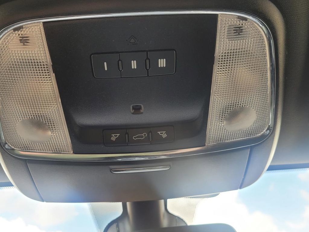 Used 2018 Jeep Grand Cherokee Trailhawk image 33
