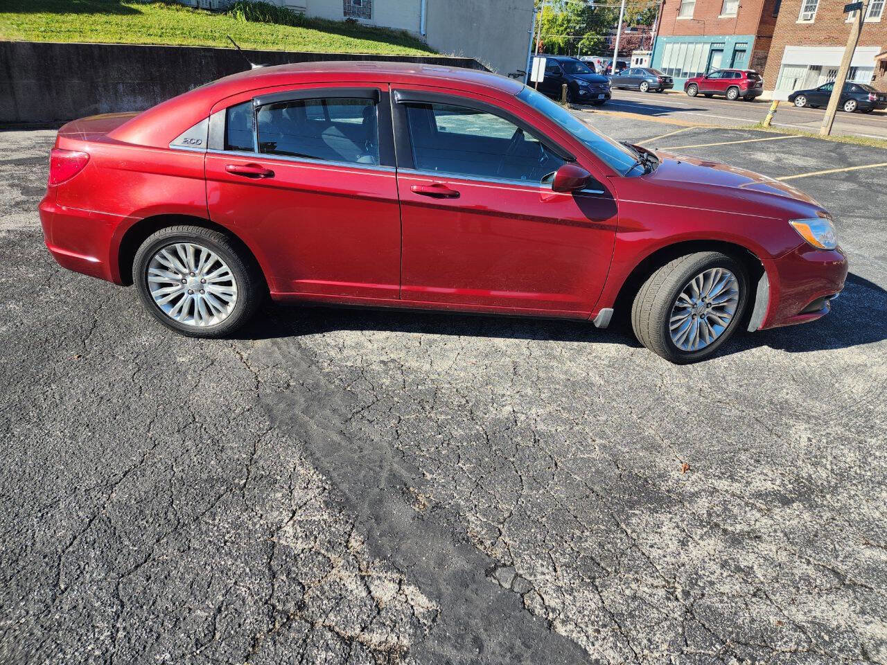 Used 2013 Chrysler 200 Touring image 12