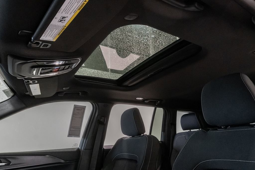 New 2026 Jeep Grand Cherokee Laredo X AWD/4WD image 7