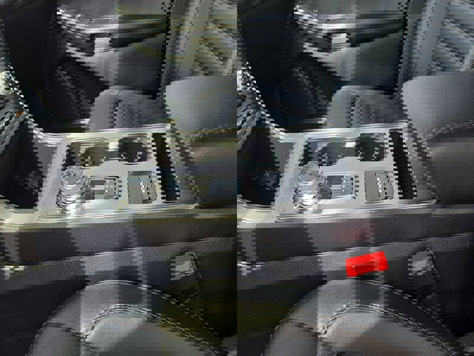 Used 2023 Ford Edge SEL w/ Convenience Package AWD/4WD image 22