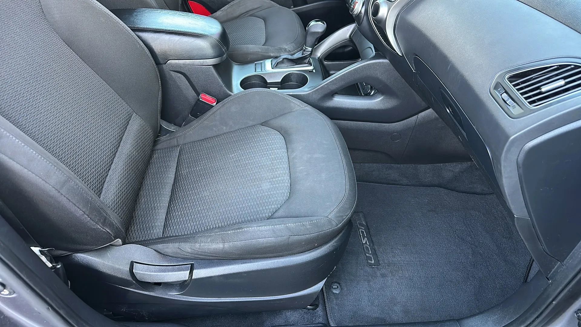 Used 2014 Hyundai Tucson GLS image 21