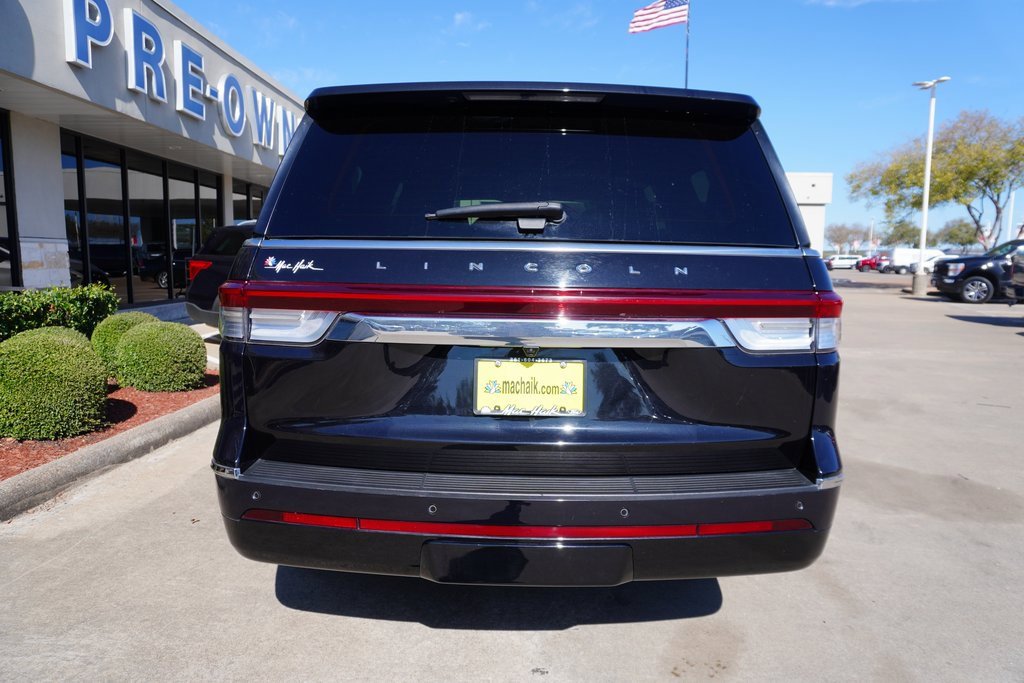 Used 2023 Lincoln Navigator L Reserve image 5