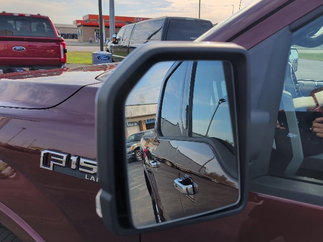 Used 2015 Ford F150 Lariat w/ Equipment Group 502A Luxury AWD/4WD image 18