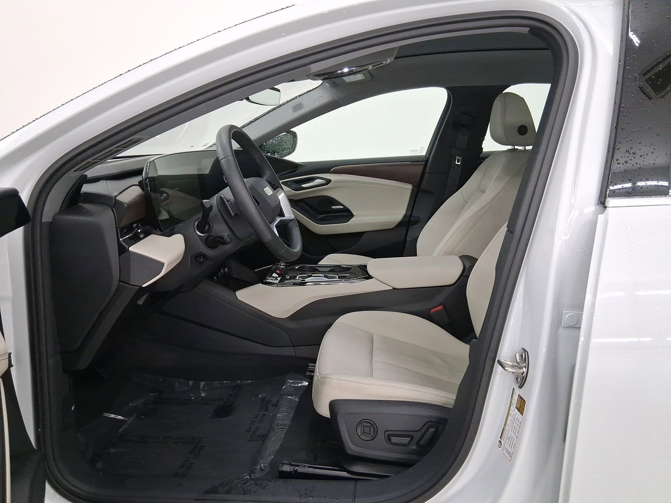 Used 2025 Audi A6 e-tron Premium Plus w/ Premium Plus image 5