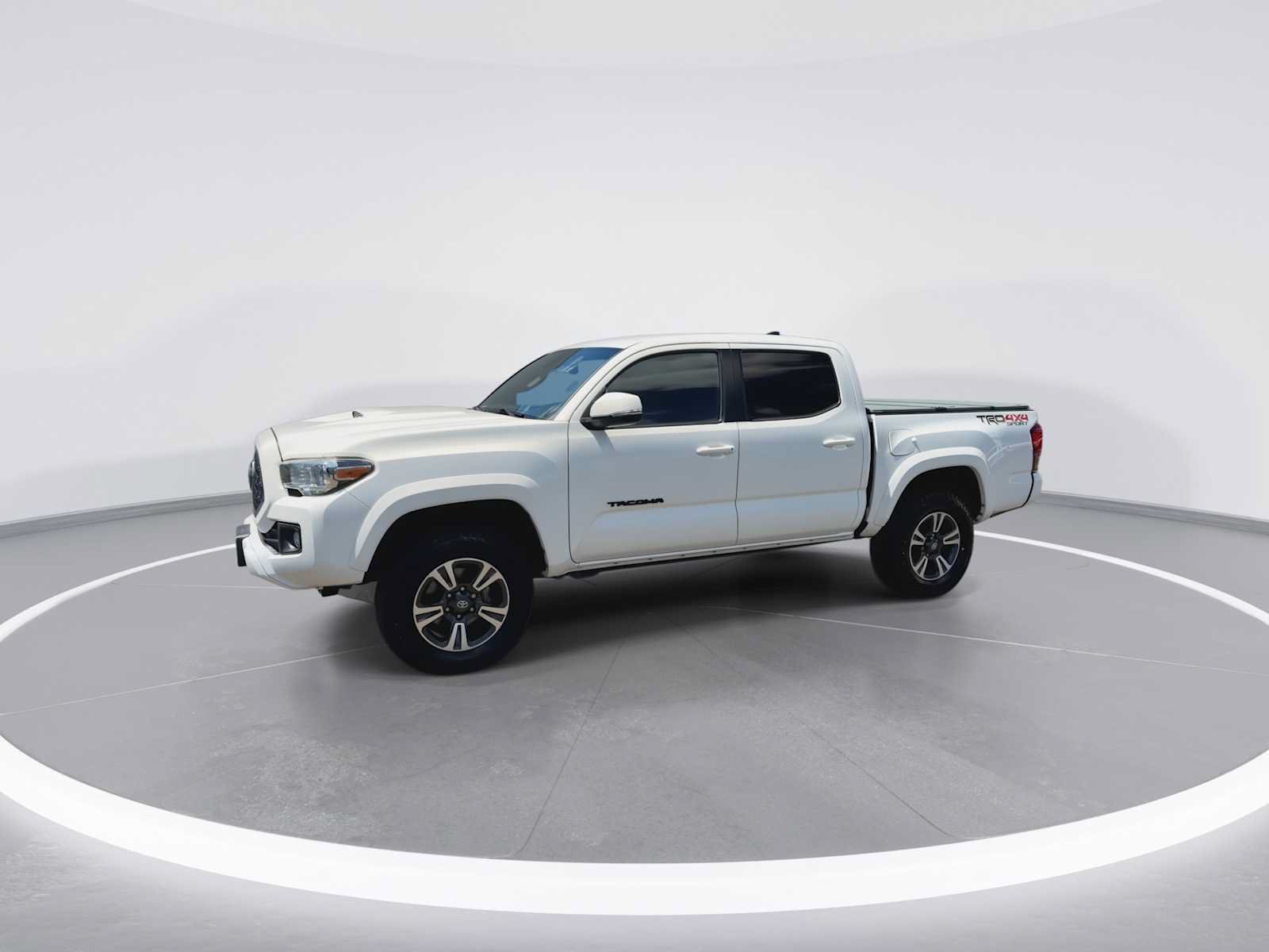 Certified 2019 Toyota Tacoma TRD Sport w/ Technology Package AWD/4WD image 4