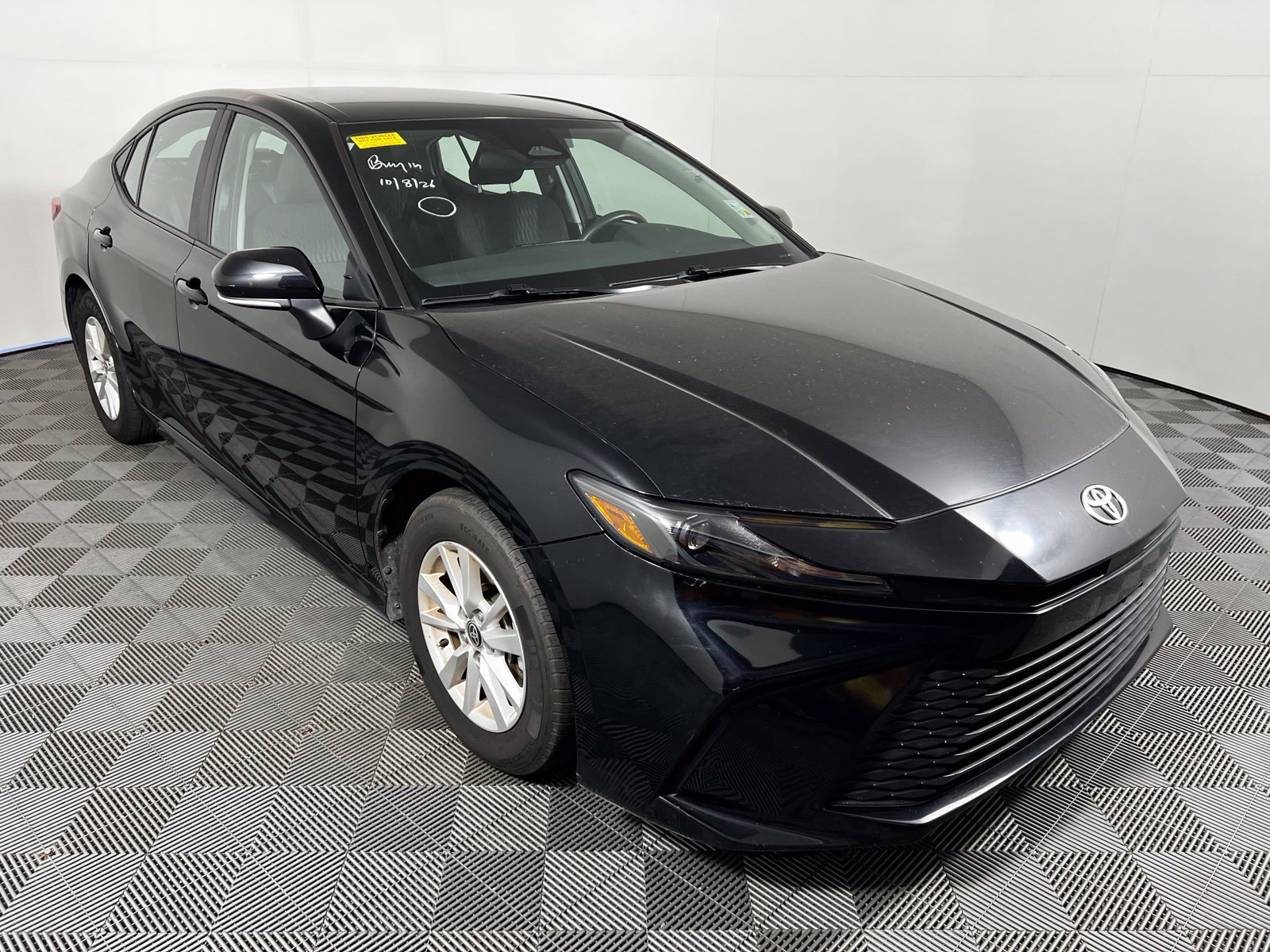Used 2025 Toyota Camry LE FWD image 3