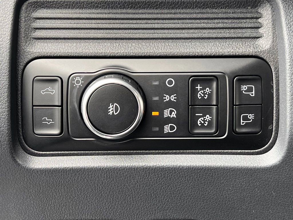 Used 2025 Ford F250 Platinum image 29